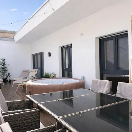 Apartman Whirlpool & Terrasse - Familien & Gruppenfreundlich *