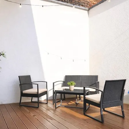 Whirlpool & Terrasse - Familien & Gruppenfreundlich Apartman *