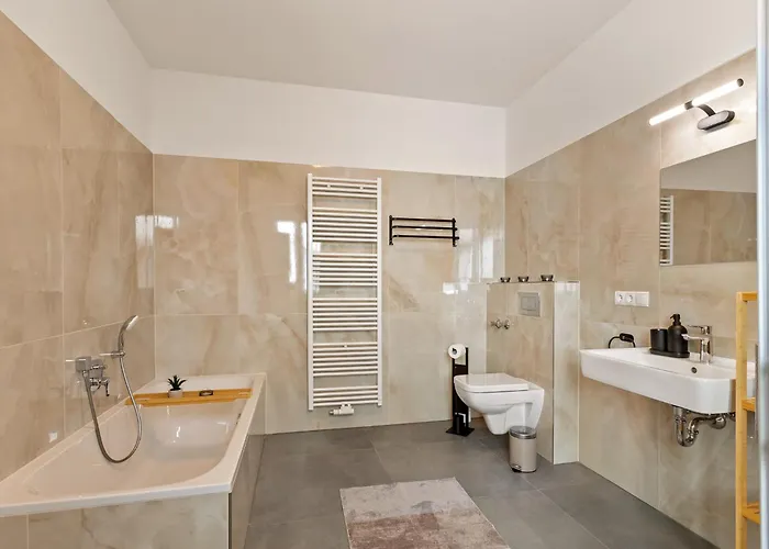 شقة Whirlpool & Terrasse - Familien & Gruppenfreundlich أشافنبورغ